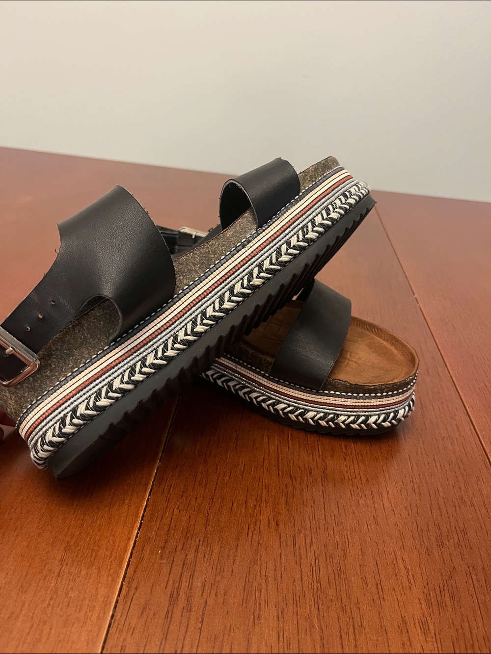 London Rag Lindley Black chunky black strap sandals